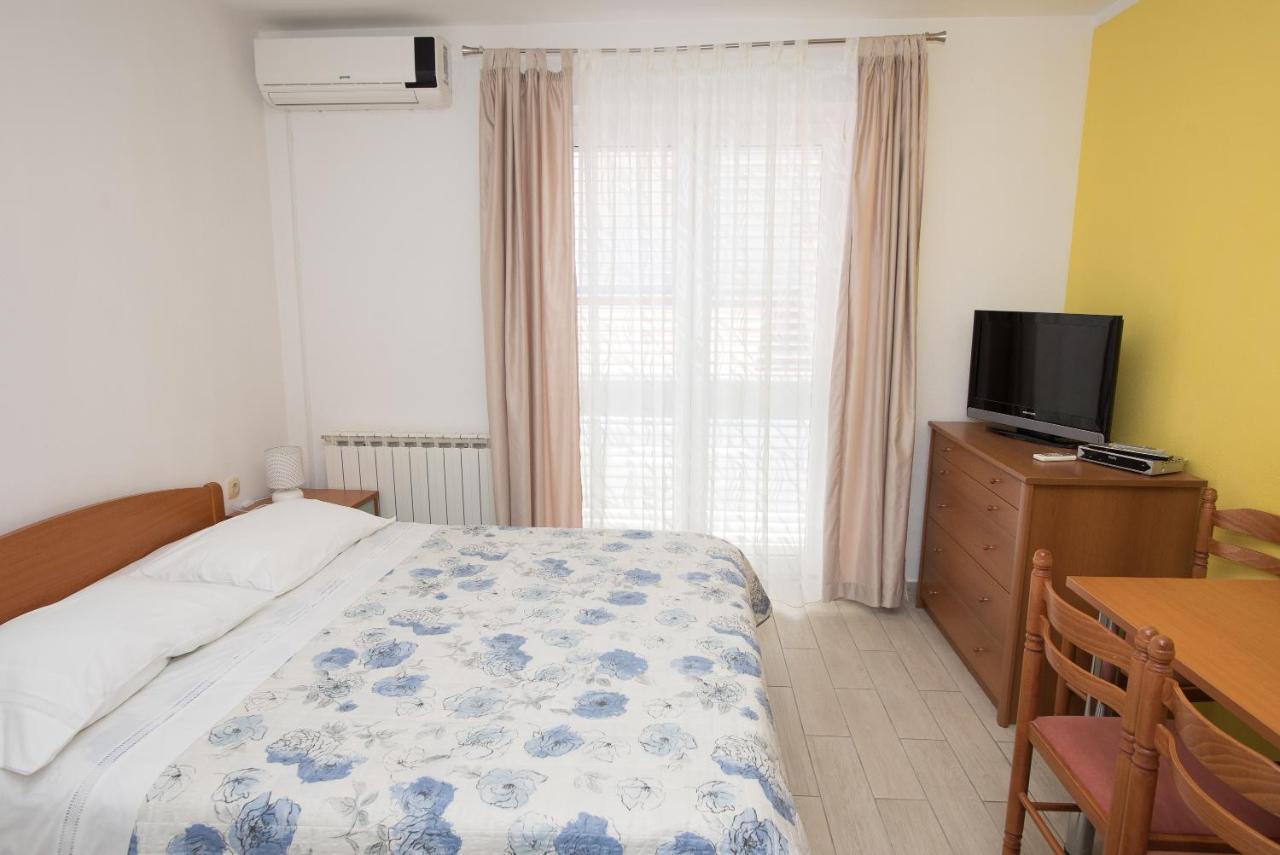 Apartments Lovric Βόντιτσε Εξωτερικό φωτογραφία