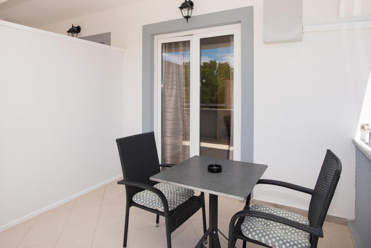Apartments Lovric Βόντιτσε Εξωτερικό φωτογραφία