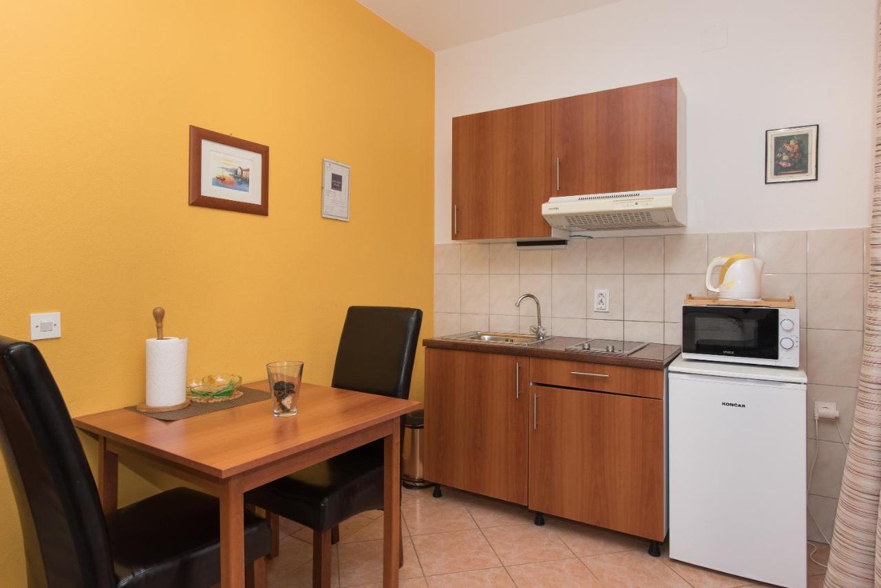 Apartments Lovric Βόντιτσε Εξωτερικό φωτογραφία