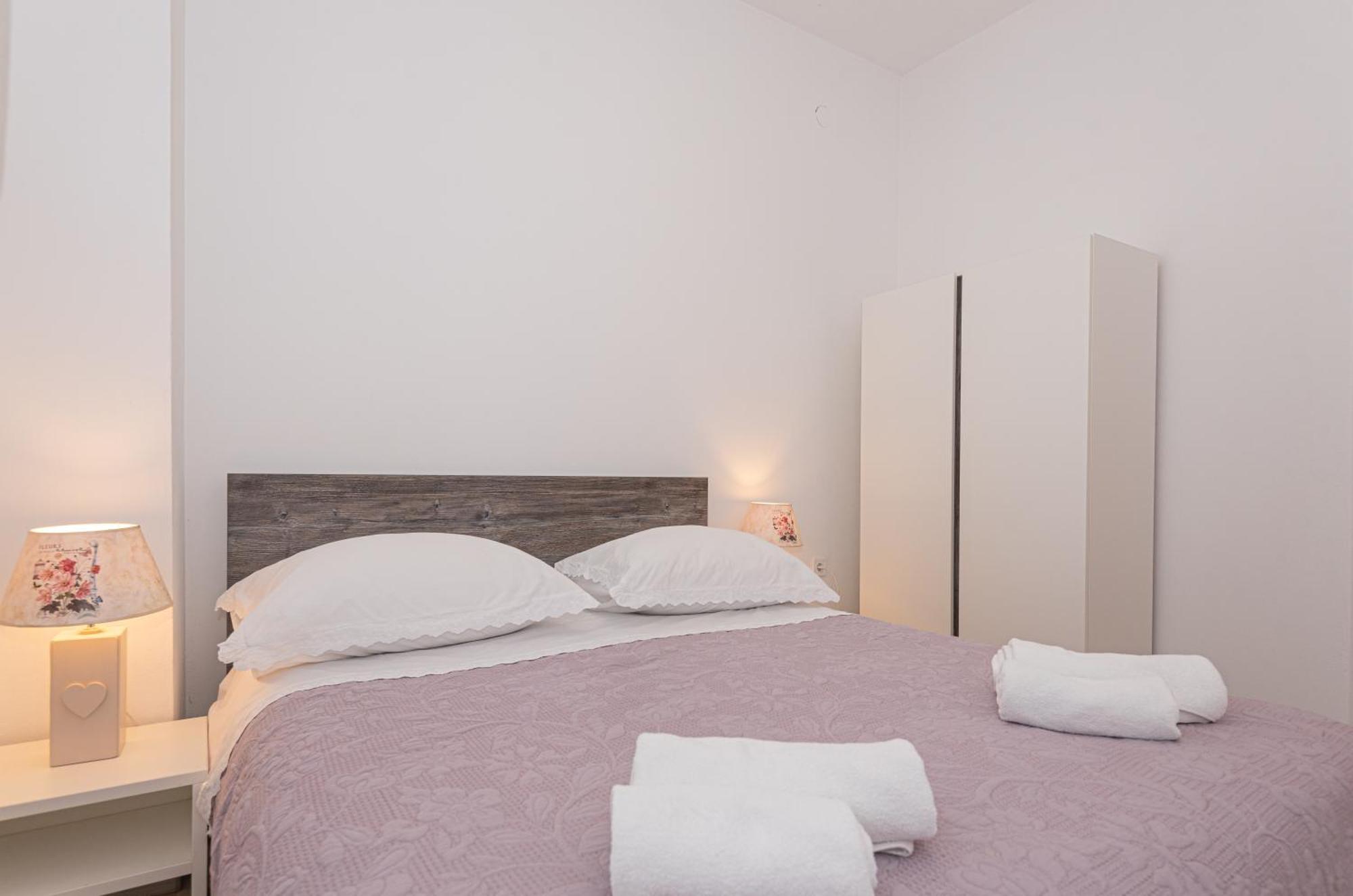 Apartments Lovric Βόντιτσε Εξωτερικό φωτογραφία