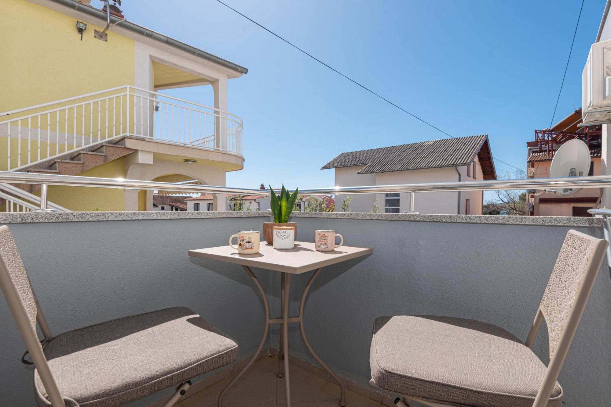 Apartments Lovric Βόντιτσε Εξωτερικό φωτογραφία