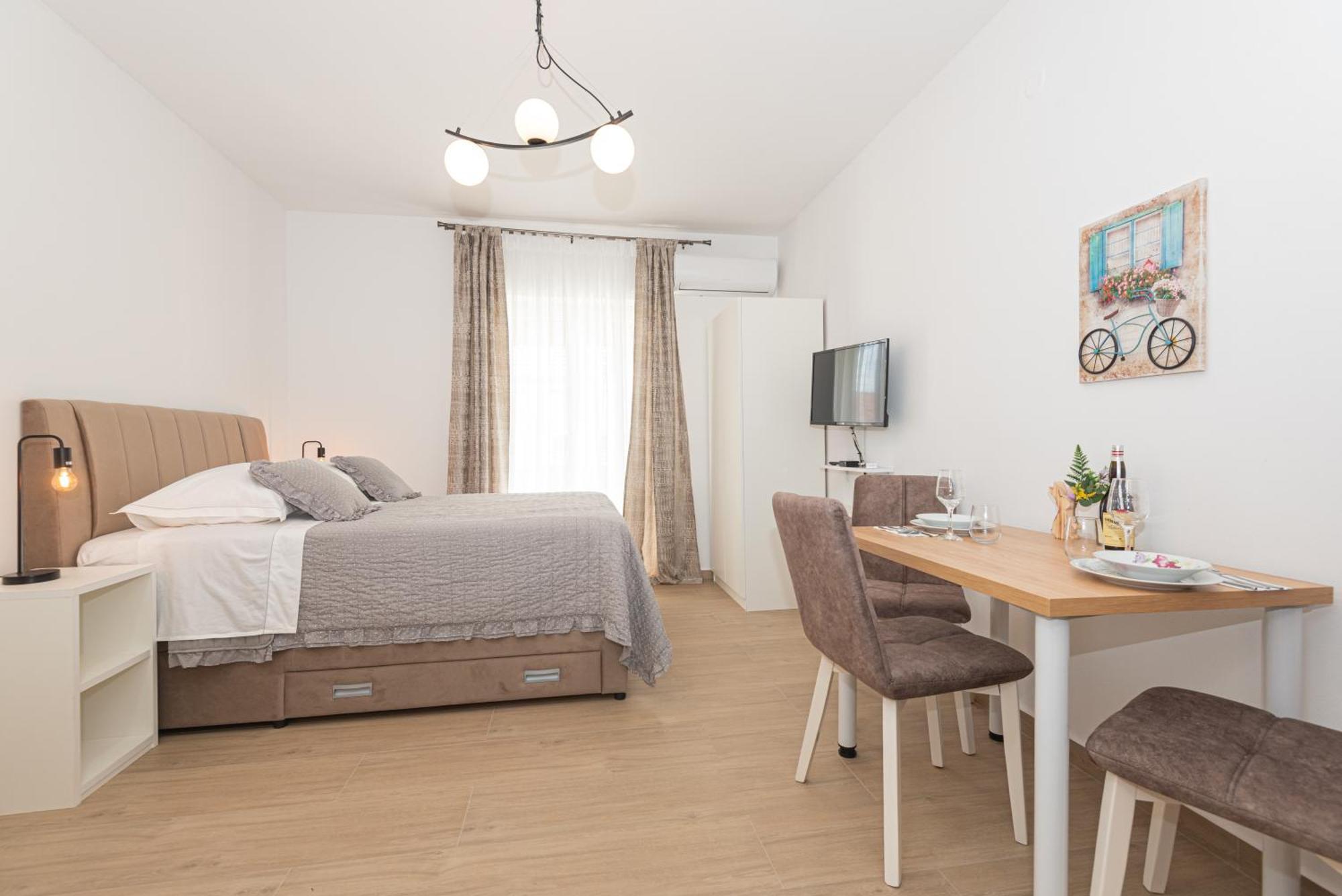 Apartments Lovric Βόντιτσε Εξωτερικό φωτογραφία