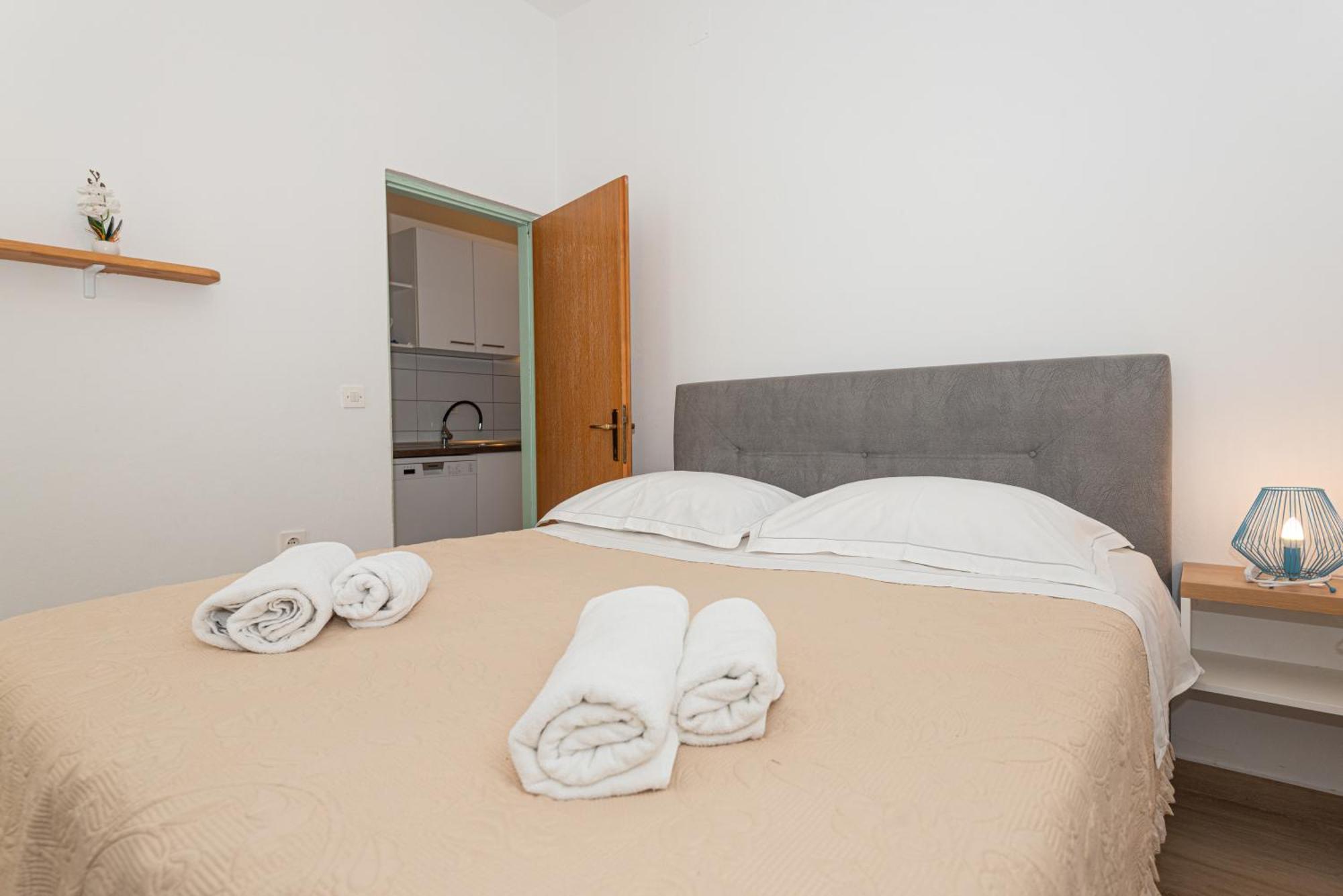 Apartments Lovric Βόντιτσε Εξωτερικό φωτογραφία