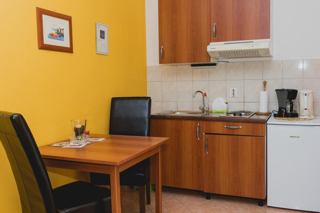 Apartments Lovric Βόντιτσε Εξωτερικό φωτογραφία