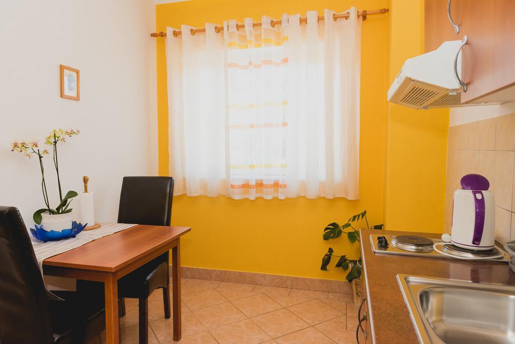 Apartments Lovric Βόντιτσε Εξωτερικό φωτογραφία