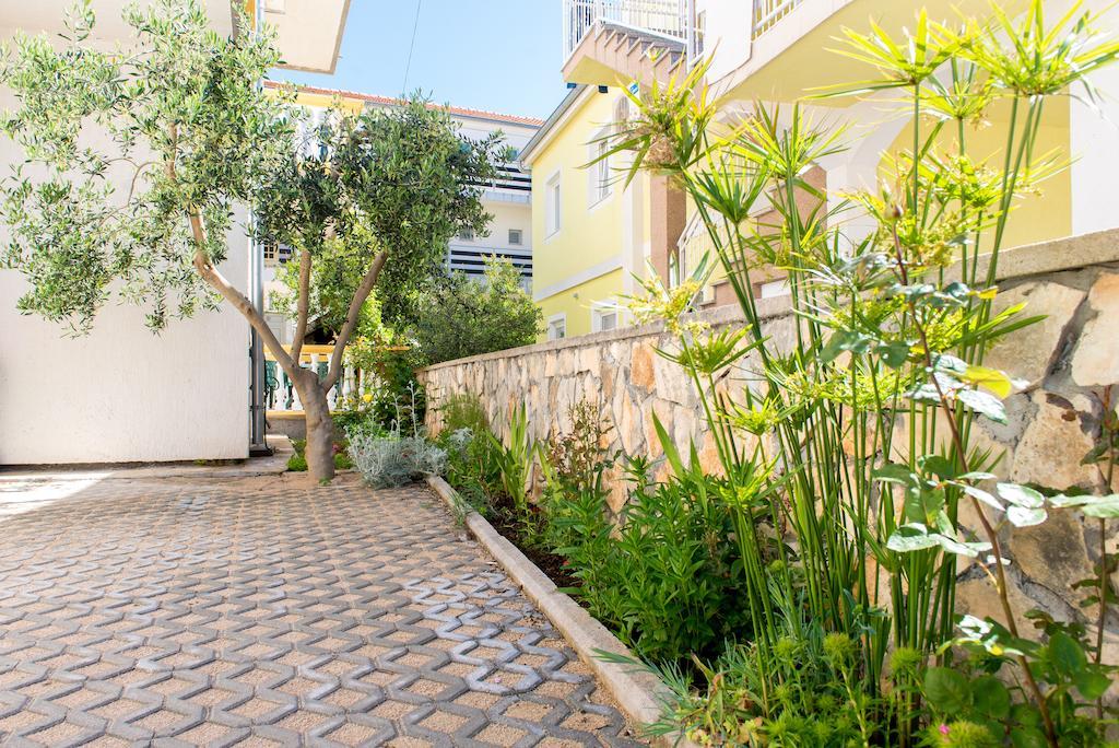 Apartments Lovric Βόντιτσε Εξωτερικό φωτογραφία